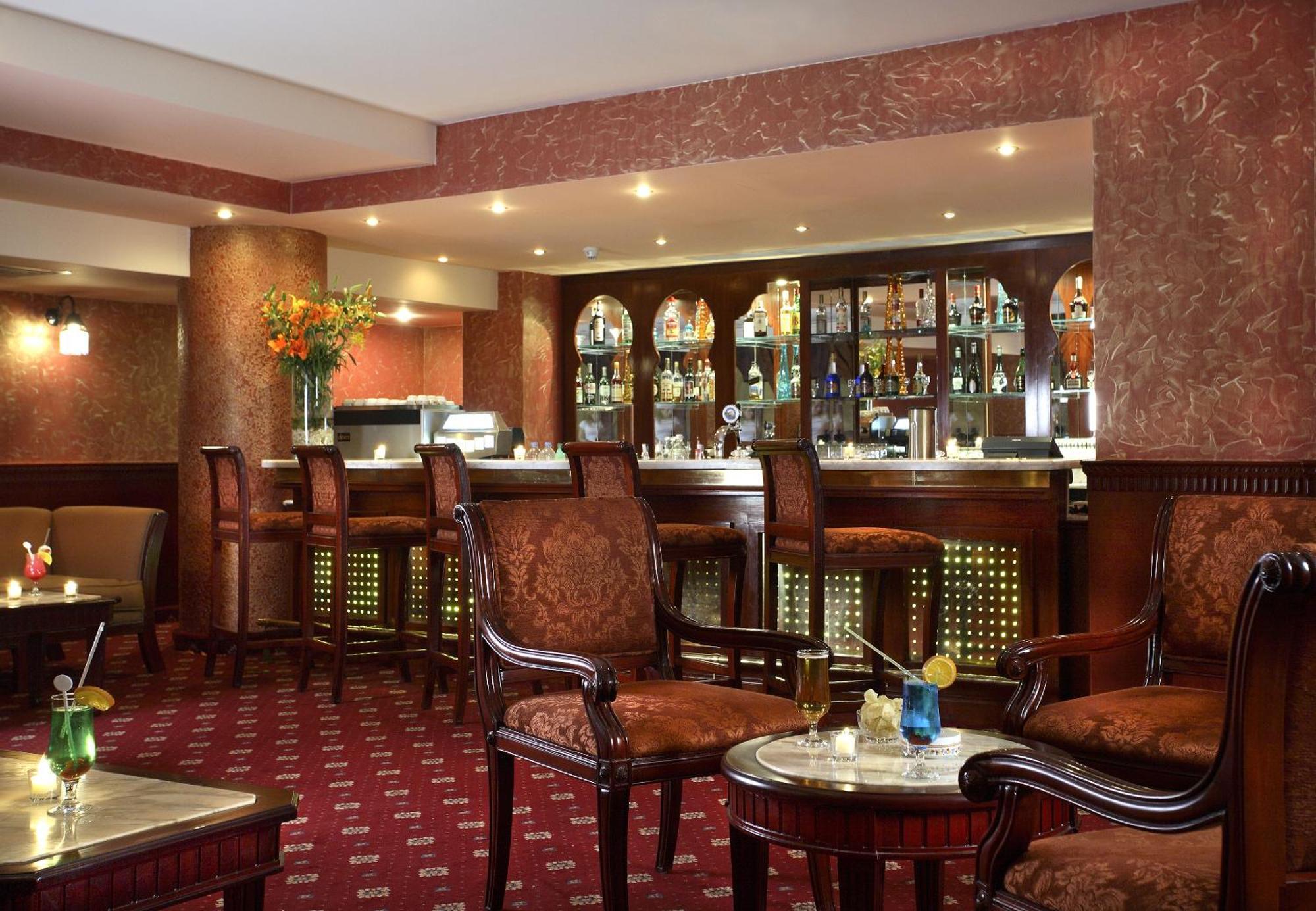 Baron Palms Adults Friendly Only 16 Years Plus Boutique Hotel Style Sharm el Sheikh Esterno foto The bar at the Hotel de France