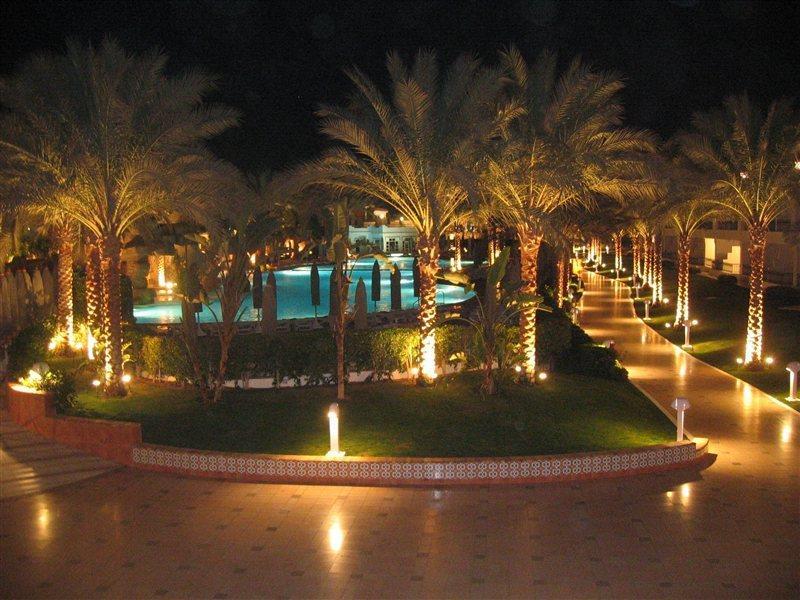 Baron Palms Adults Friendly Only 16 Years Plus Boutique Hotel Style Sharm el Sheikh Esterno foto The resort at night